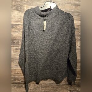 Express Women Long‎ Sleeve  Pullover Sweater Gray Size Medium Super Soft New $84